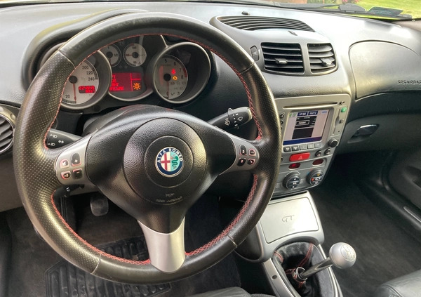 Alfa Romeo GT cena 3300 przebieg: 224947, rok produkcji 2005 z Głuchołazy małe 137